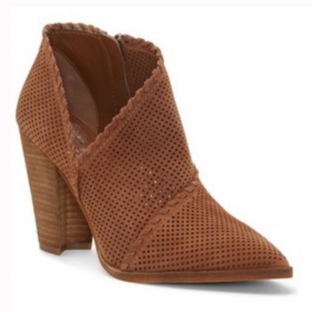 Vince Camuto Lamorna Seed Brown Asymmetrical Ankle Booties Boots 8